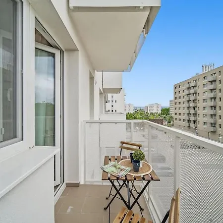 Near Bts Airport Μπρατισλάβα